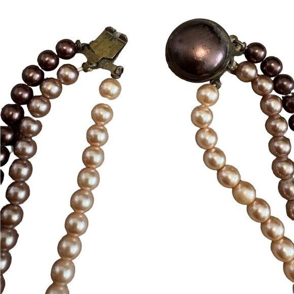 Vintage 3 Strand Faux Pearl Necklace - Picture 4 of 6